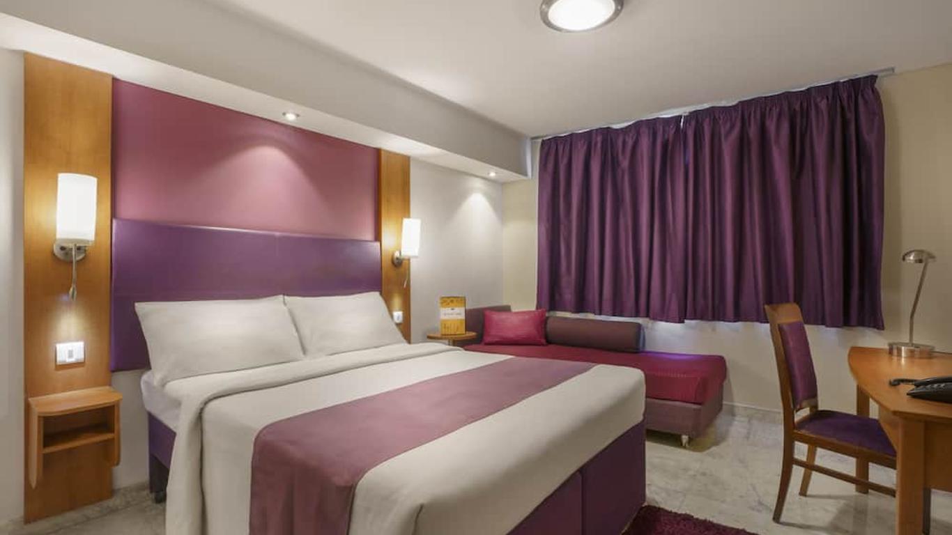 Caspia Hotel New Delhi Shalimar Bagh