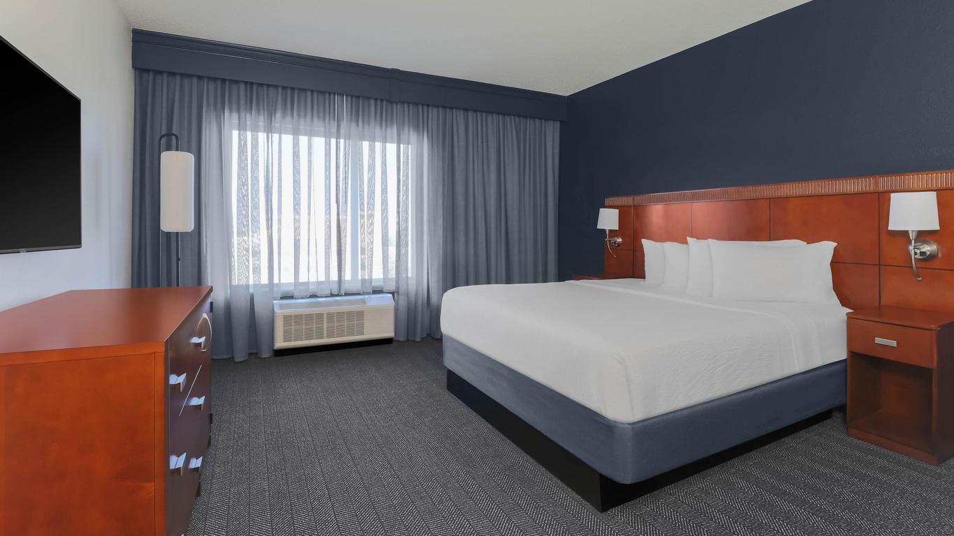 Courtyard by Marriott Austin Airport